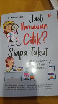 Product Review of BUKU EDUKASI ANAK: JADI ILMUWAN CILIK? SIAPA TAKUT? (99 Eksperimen Sains Asyik untuk Anak) Soft Cover from A**A 1