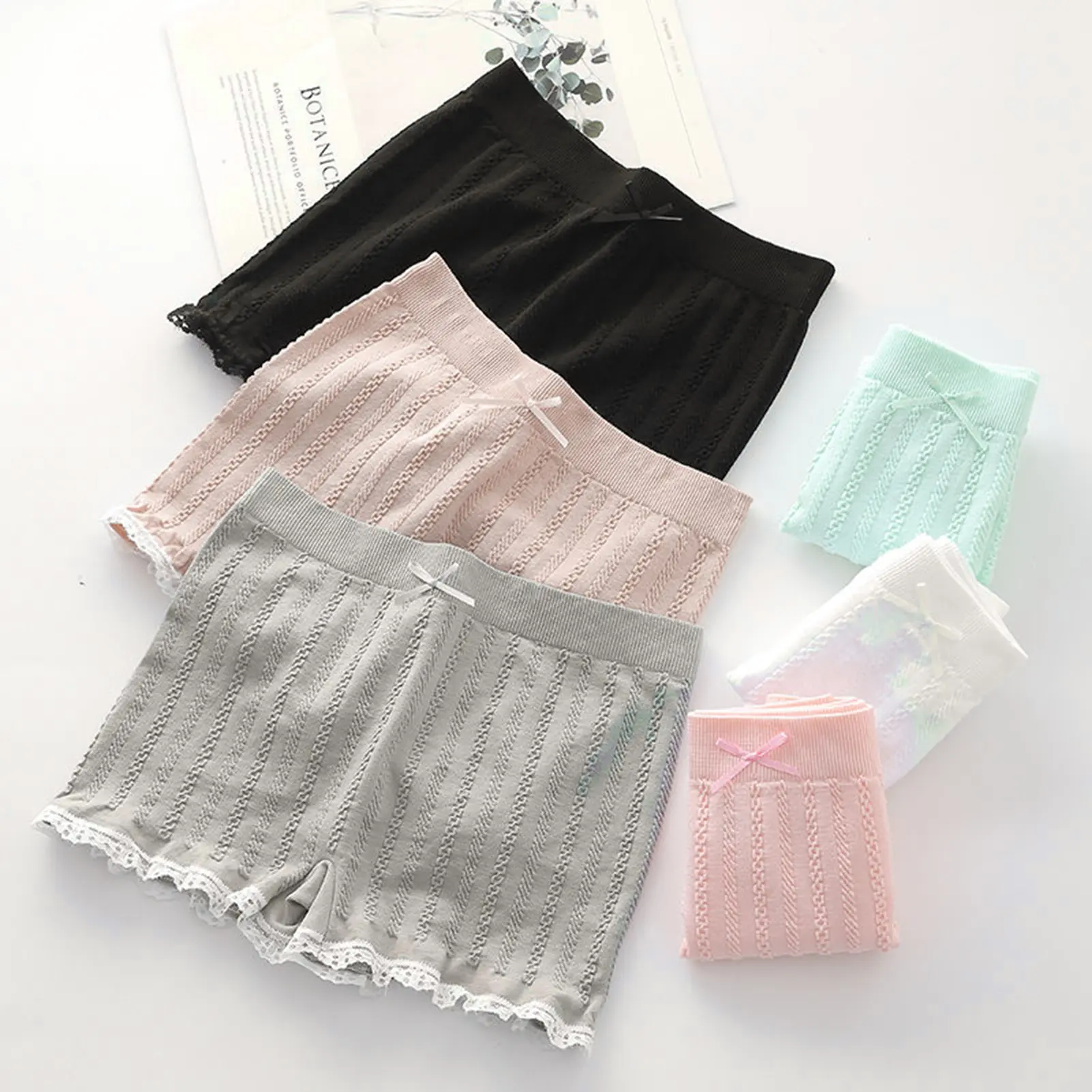Women Briefs Breathable Flexible Elastic Lace Seamless Inside Wearing Polyester Protection Safety Ladies Briefs Summer Accessories