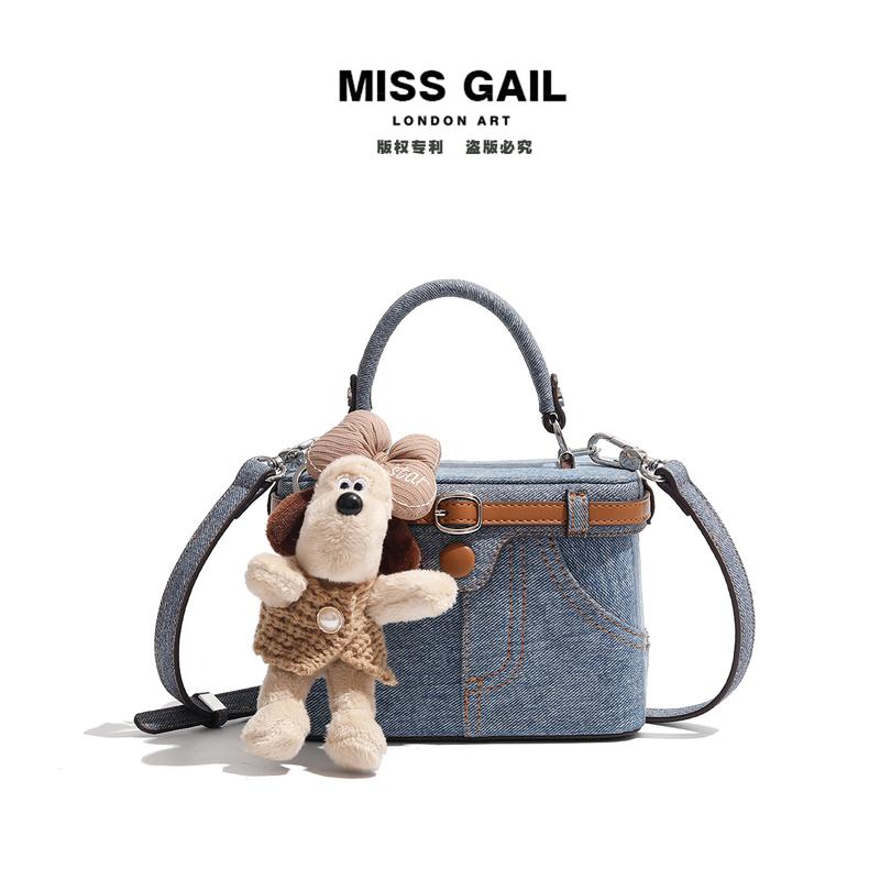  1383- Túi Xách Nữ Miss Gail  tặng kèm charm gấu  Màu Xanh Jean Phiên Bản Cao Cấp 2025 Dây Đeo Chéo Túi Đeo Vai Đa Năng Đi Chơi Cafe Dạo Phố 