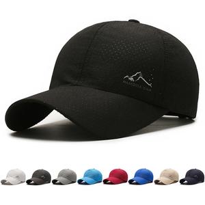 通気性抜群の速乾メッシュベースボールキャップ、ユニセックス仕様の軽量設計、サイズ調整可能、夏のアウトドアやスポーツに最適な日よけ帽子