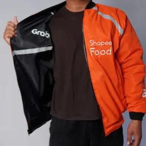 Jaket Bolak Balik GB Hitam & Oranye Terbaru - Jaket shof33 food bolak balik - Jaket Bomber Hitam Driver Ojol - Jaket Motor Anti angin full bordir Jaket Bolak Balik GB Hitam & Oranye Terbaru - Jaket shof33 food bolak balik - Jaket Bomber Hitam Driver Ojol - Jaket Motor Anti angin full bordir
