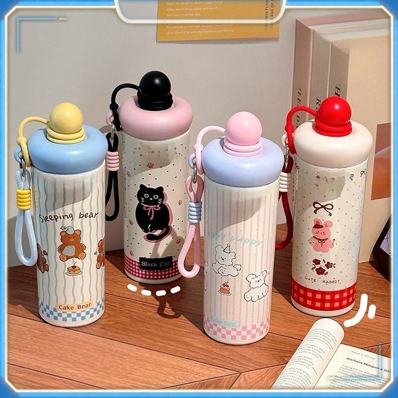 Cốc giữ nhiệt 600ml có ống hút in họa tiết hoạt hình phong cách năng động