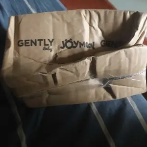 GENTLY Mamacare pH Balanced Feminine Wash Fruit Series with 3x Fruit Extract - Pembersih Kewanitaan untuk Mengurangi dari Bau, Gatal, dan Keputihan