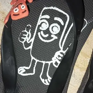 Sandal Anak Anomali Laki Laki Tung Tung Sahur dengan Karakter Lucu Fashion sandal jepit