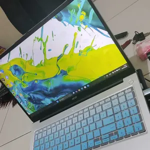 GARSKIN STICKER LAPTOP COVER LUAR TRANSPARAN CLEAR GLOSSY/MATTE