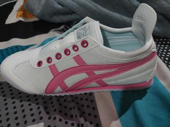 Product Review of (Eta 38) Sepatu Onitz Cream List Pink Fantaa Bahan Kanvas from Z**a S**e 1