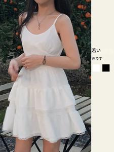 女性の花柄のフリルトリムの段階的なレイヤーのドレス、夏のためのカジュアルなノースリーブのスパゲッティストラップAラインドレス、毎日の着用のためのレディース服
