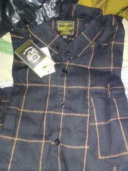 Product Review of Kemeja Flanel Jumbo XL XXL XXXL Oversize Pria Wanita Lengan Panjang Unisek Distro Premium Kotak Casual Motif Garis Double Putih Neck V-Neck Slim-fitting Setrip Cowok Formal Baju from S**i A**a 0