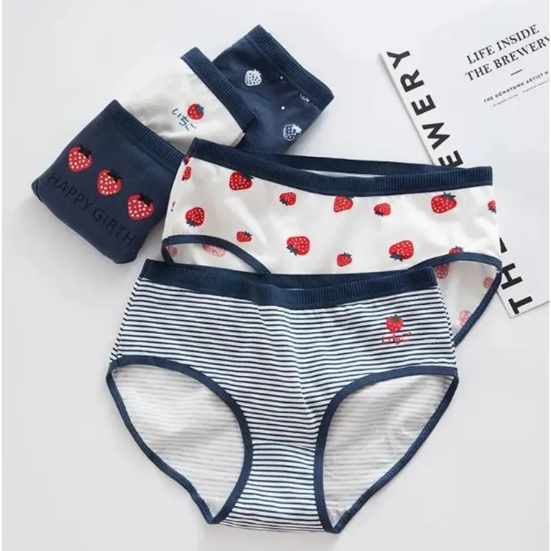 Women's Lingerie Soft Cotton Panties Medium Waist Seamless Breathable Comfortable Underwear Sizes M to XL