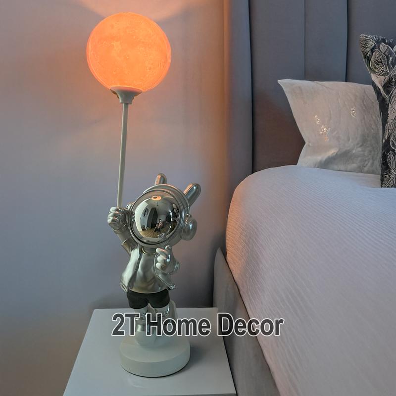 Mô Hình Phi Hành Gia Đèn Mặt Trăng 64cm - Trang Trí Phòng Ngủ Phòng Khách Decor Hiện Đại Decor Để Bàn Đèn Ngủ Độc Đáo