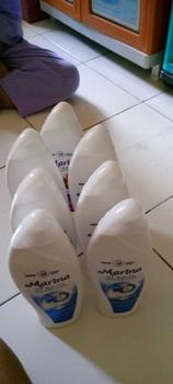 Product Review of Marina Hand Body Lotion UV White - Healthy & Glow [460 ml / 2 pcs] Exp : 09.2027 - Mencerahkan Kulit from A**a 1