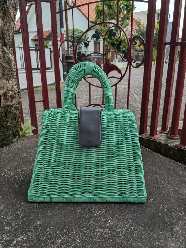 MAGARY BAGS / Penataran Bag / Tas Rotan / Rattan Bag / Tas Kulit / Tas Rotan Bali / Bali Rattan Bag 3