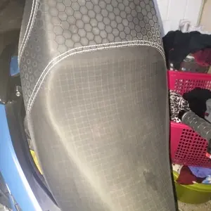 Kulit Jok/Sarung Jok Motif karbon V3 HEXAGON jaitan tenggah Motorcycle beat vario scopy nmax