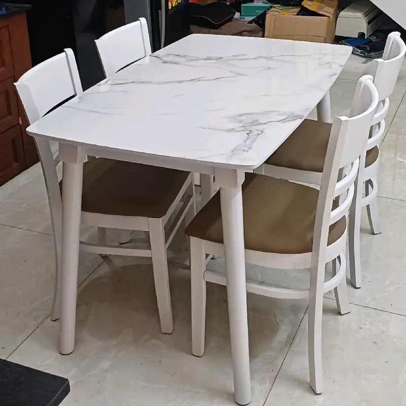 BỘ BÀN ĂN 4 GHẾ CHẤT LIỆU GỔ CAO SU. 7