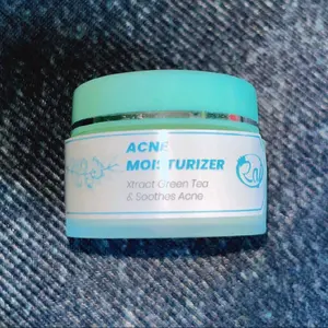 RAJ ACNE MOUISTUREIZER exstract Greentea