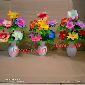 Bunga hias semanggi vas guci tinggi 23cm /dekorasi ruangan hiasan terbaru