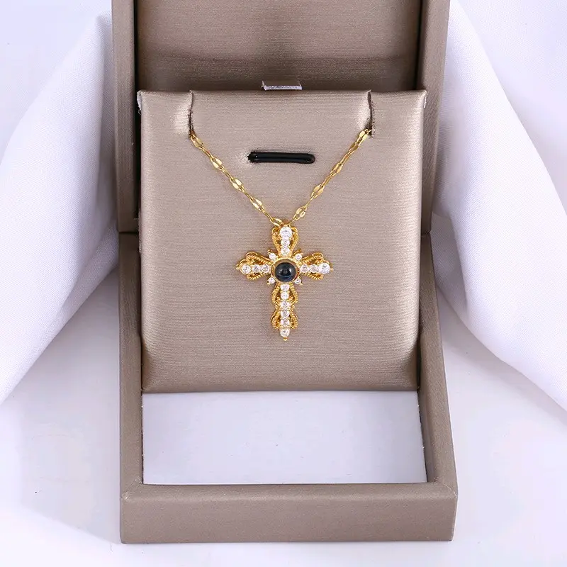 Kalung Wanita Titanium Liontin Salib Bola Crystal Anti Karat Model Terbaru Style Korea