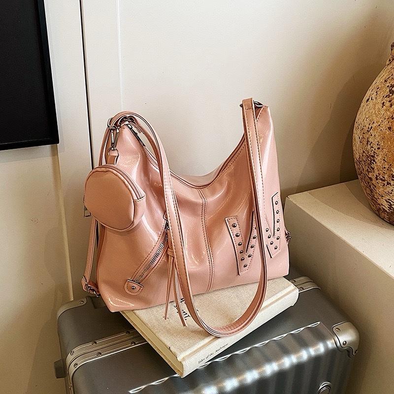 Túi Đeo Chéo W Đinh Đeo Vai, Túi Tote Da Mềm Phối Cá Tính Phong Cách Đựng Nhiều Đồ Cun470