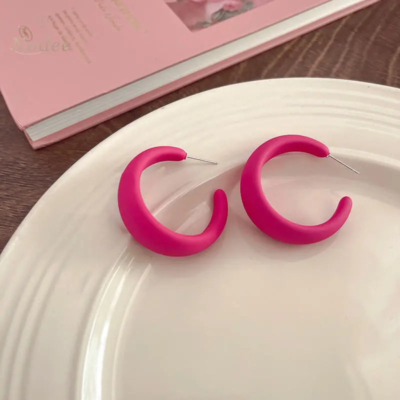 COD Anting-anting Hati Akrilik Warna Mewah untuk Pesta Jazz, Anting-anting Barbie Warna Pink ND