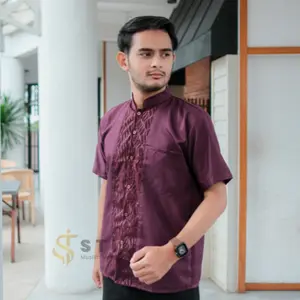 Stil Baju Koko Ayah Laki Laki Lengan Pendek Pria Slimfit Kemeja Muslim Santri Keluarga Lebaran 2026 Bahan Katun Toyobo Import Premium