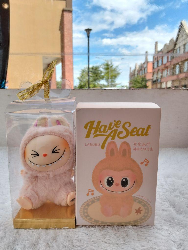 Product Introduction of Blind box Labubu v2 have a seat 1