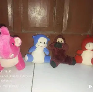 boneka karakter lucu hewan