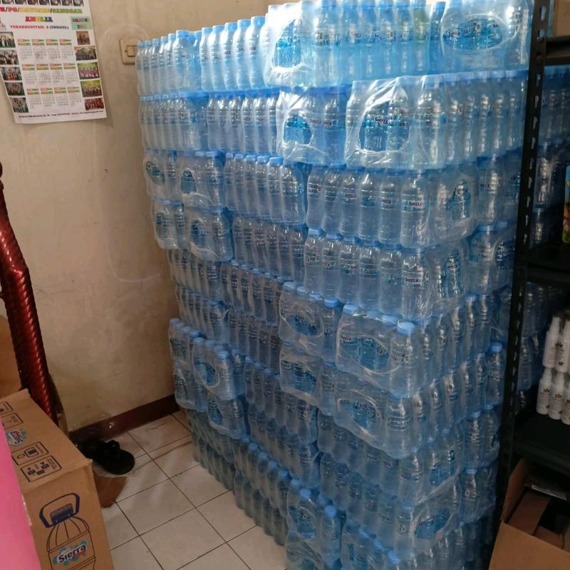 Air Mineral Sierra Compact 220 ml x 24 pcs - Air Mineral Berkualitas Tinggi - Water 1
