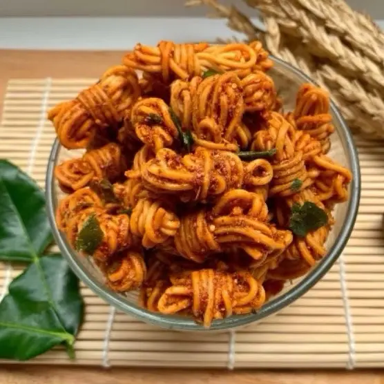 MIE GULUNG CRISPY 1 KG PEDAS DAUN JERUK | BALADO