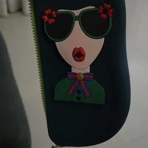 Tempat Kotak Kacamata Hits Girl - Gantungan Tas - Aksesoris Fashion Pria & Wanita Korea - Rubber - PCH8620 Pink