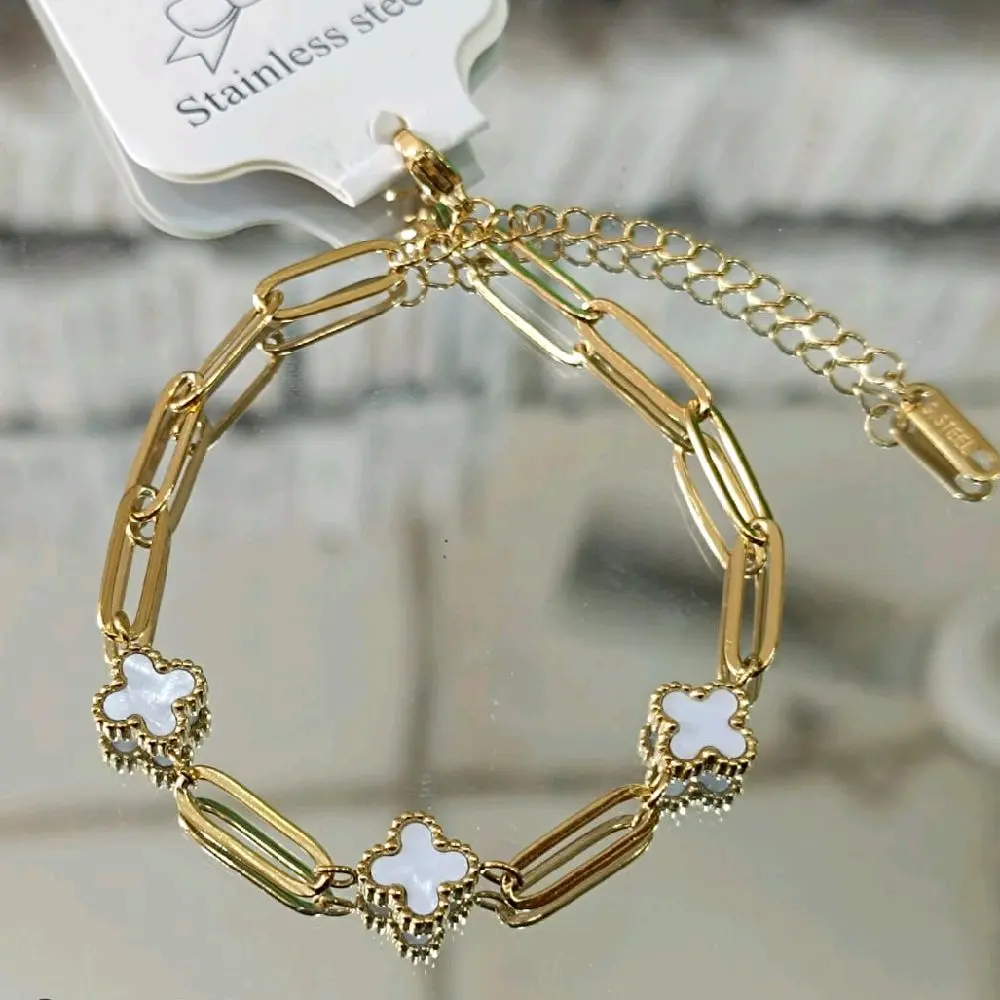 Gelang Tangan Wanita Titanium Model Paperclip Fashion Warna Gold Anti Karat Anti Luntur Bracelets Aksesoris
