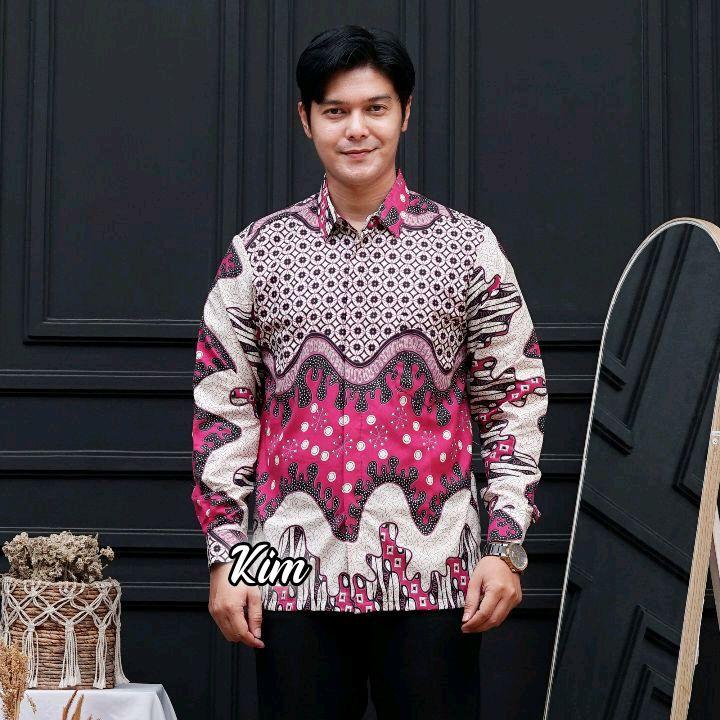 Baju Lebaran 2025 Couple Ayah Dan Ibu Sarimbit Warna Burgundy Terbaru Set Kemeja Dan Gamis Batik Syar'i Elegan Mewah Pasangan Dewasa  Motif Cantik 7