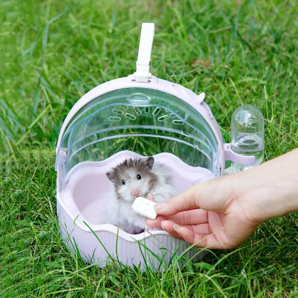 Portable Breathable Hamster Carrying Cage Clear Flip Cover with Water Bottle Hamster Carrier Plastic Guinea Pig Outgoing Cage Outdoor
