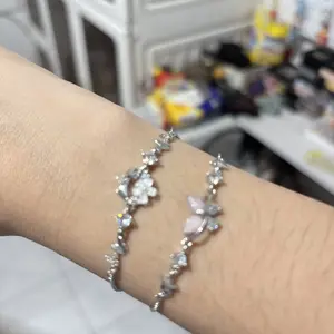 TANIE - Amber Bracelet | Gelang Wanita Adjustable Serut Emas - Aksesoris Wanita | Gelang Wanita Titanium Tembaga | Gelang Wanita Batu Diamond Zirkonia Berkilau | Gelang Wanita Bunga Emas Adjustable