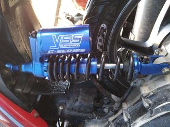 Product Review of SHOCKBREAKER SHOCK BELAKANG VARIO 125 VARIO 150 TABUNG MODEL COPY YSS BLACK SERIES UKURAN 330MM DAN 310MM UNIVERSAL MATIC VARIO 125 VARIO 150 MIO BEAT MIO SOUL GT MIO SPORTY MIO SMILE FINO GENIO SHOCKBREAKER TABUNG MODEL YSS G SPORT from Y**I 1