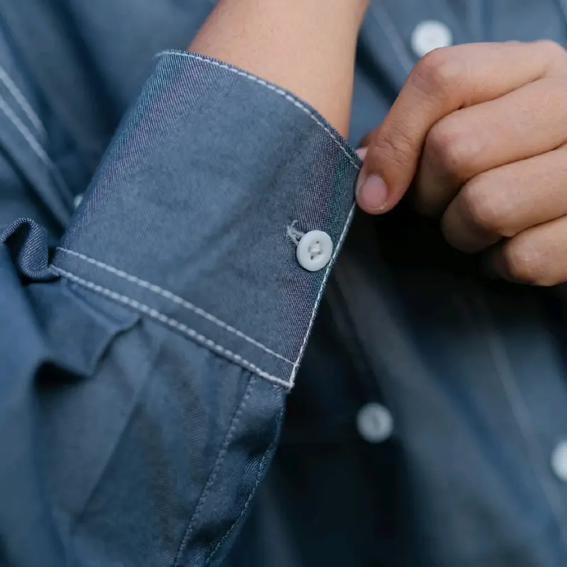Yura Blouse Atasan Wanita Motif Polos Bahan Denim  Baju kancing Casual Formal Nyaman Oversize Tangan Panjang Manset Muslim Kerja Kantor kemeja viral 3