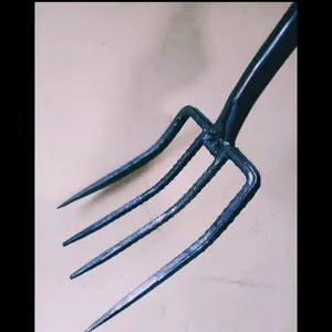 garpu injak tanah  4 mata /  garpu kualitas mantap baja super