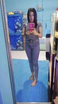 Product Review of kaos stretch leher kru bergaris merah from 🤣**🤣 0
