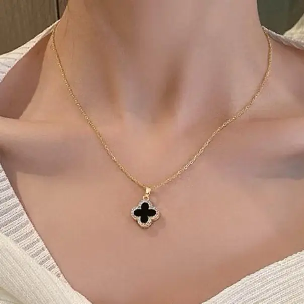 K02 - Kalung Liontin Clover Semanggi Titanium - Aksesoris Perhiasan Permata - Perhiasan Pesta Untuk Hadiah - Anti Karat