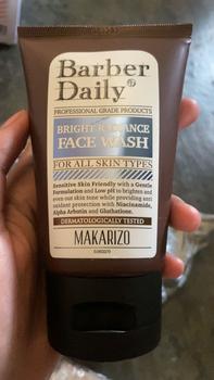 Product Review of Barber Daily Bright Radiance Face Wash 100mL Facial Kering Kotoran Membersihkan Mencerahkan from 𝙈**𝙝 0
