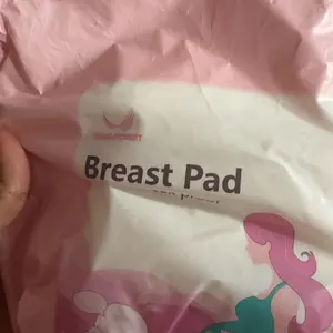 Breast pads 30/50/100pcs ISI Breastpads Newborn Baby Ibu Menyusui Bayi Bantalan Payudara Sekali Pakai Siang/Malam UB/WAI