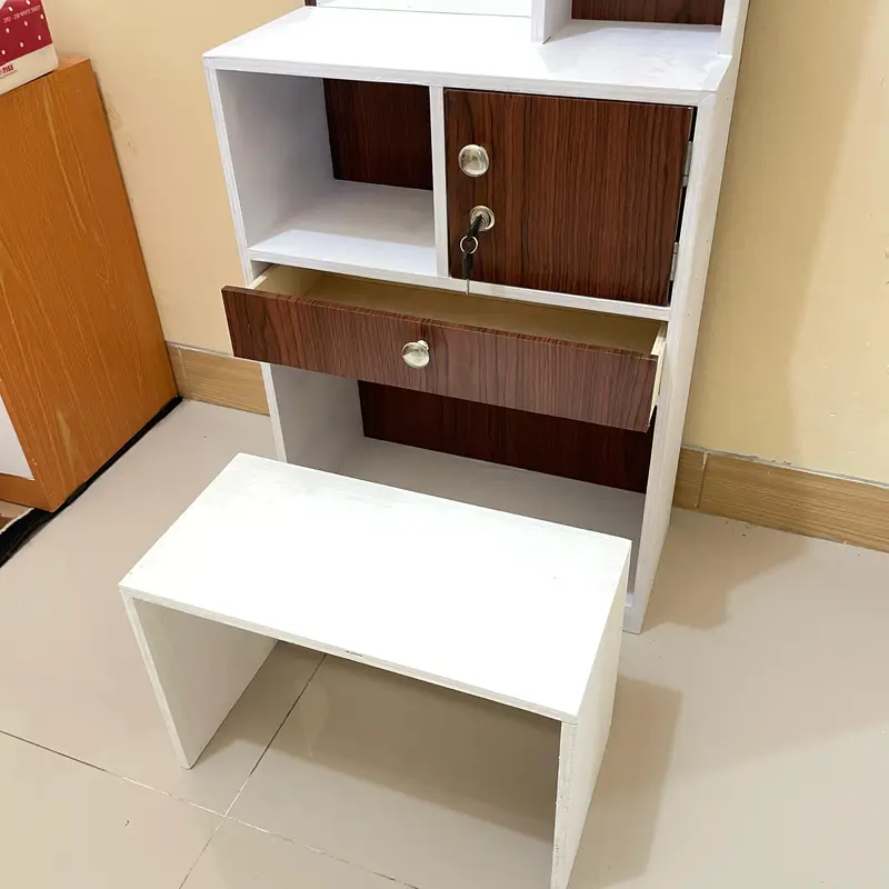 Meja Rias Cermin Dilengkapi Kunci - 140 x 45 x 20 Cm 2