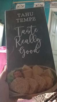Product Review of HIASAN DINDING WALDECOR MAKAN BLACK MENU UKURAN 15 X 30 CM BISA CUSTOM from Y**i A**h Y**i A** 0