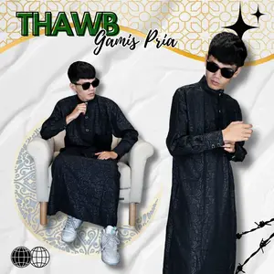 DXPRO - Thawb Gamis Pria Emboss Premium Black – Jubah Muslim Modern Lengan Panjang Bahan Adem Nyaman Dipakai Seharian VT
