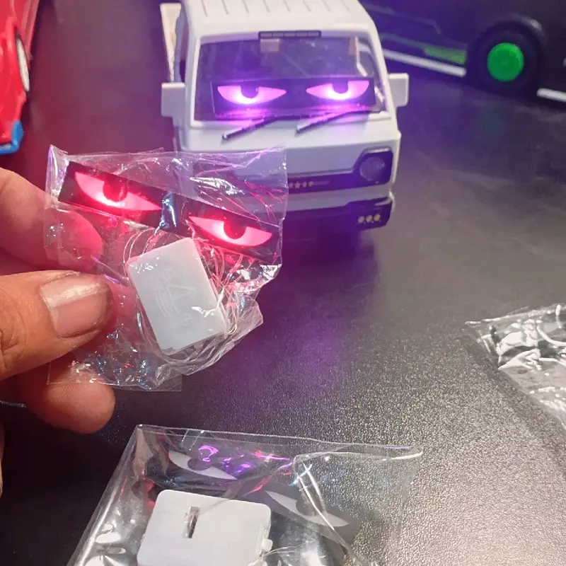 Strobo mata bus miniatur plastik 0