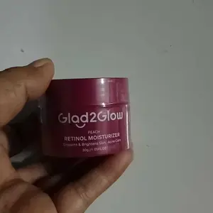 [Bpom] Glad2Glow Moisturizer Peach Retinol 30g Moisturizer g2g Moist Pelembab Wajah Anti Aging Retino Retinol Cream Facial Moisturizer Krim Wajah Mencerahkan untuk membantu melawan tanda-tanda dini day cream night cream Pelembab Perawatan