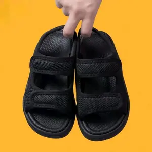 Sandal Hitam dengan Desain Velcro Nyaman untuk Aktivitas Sehari-hari