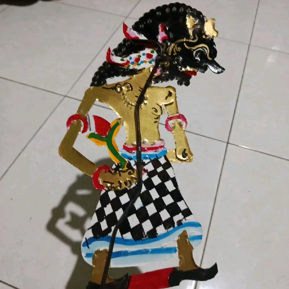 Wayang kulit kertas Dewaruci ukuran standar pentas dalang