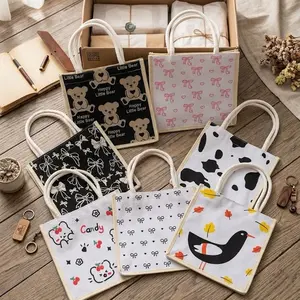 Tas Sumbu Mini Karakter Serbaguna dengan Desain Lucu dan Praktis untuk Kegunaan Sehari-hari