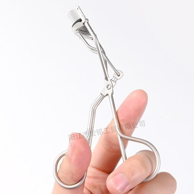 [Tomorrow ] Kẹp Bấm Mi Chuyên Dụng Làm Cong Lông Mi