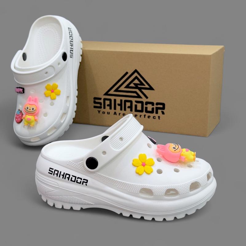 Dép bánh mì nữ SAHADOR đế cao 7cm có quai hậu kèm charm Labubu mang đi học đi dạo phố SA08